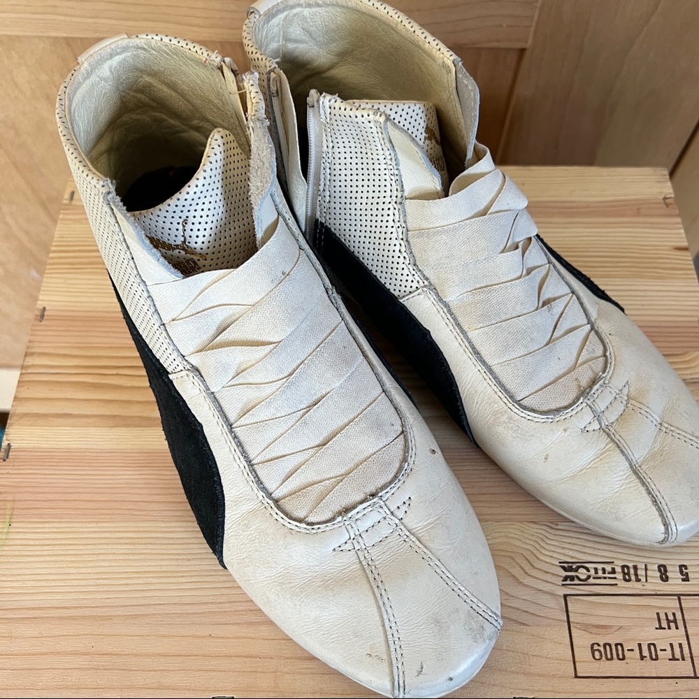 Puma Hight top court shoes size 8